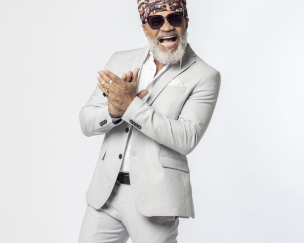 Carlinhos Brown volta à Europa e faz shows em Tenerife e Milão