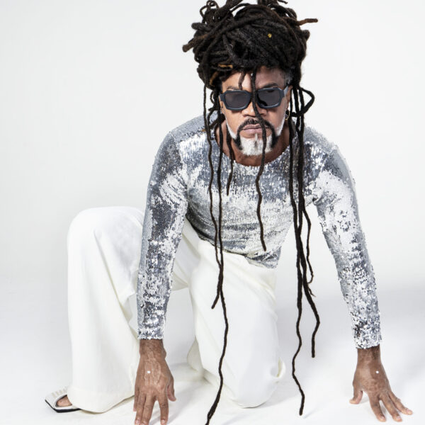 Carlinhos Brown retorna com o ‘Sarau du Brown’